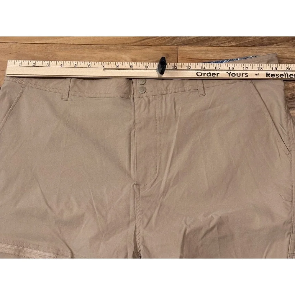 Reel Life Mens 2X Beige Cargo Shorts Pockets Fishing Outdoor Wicking Lightweight